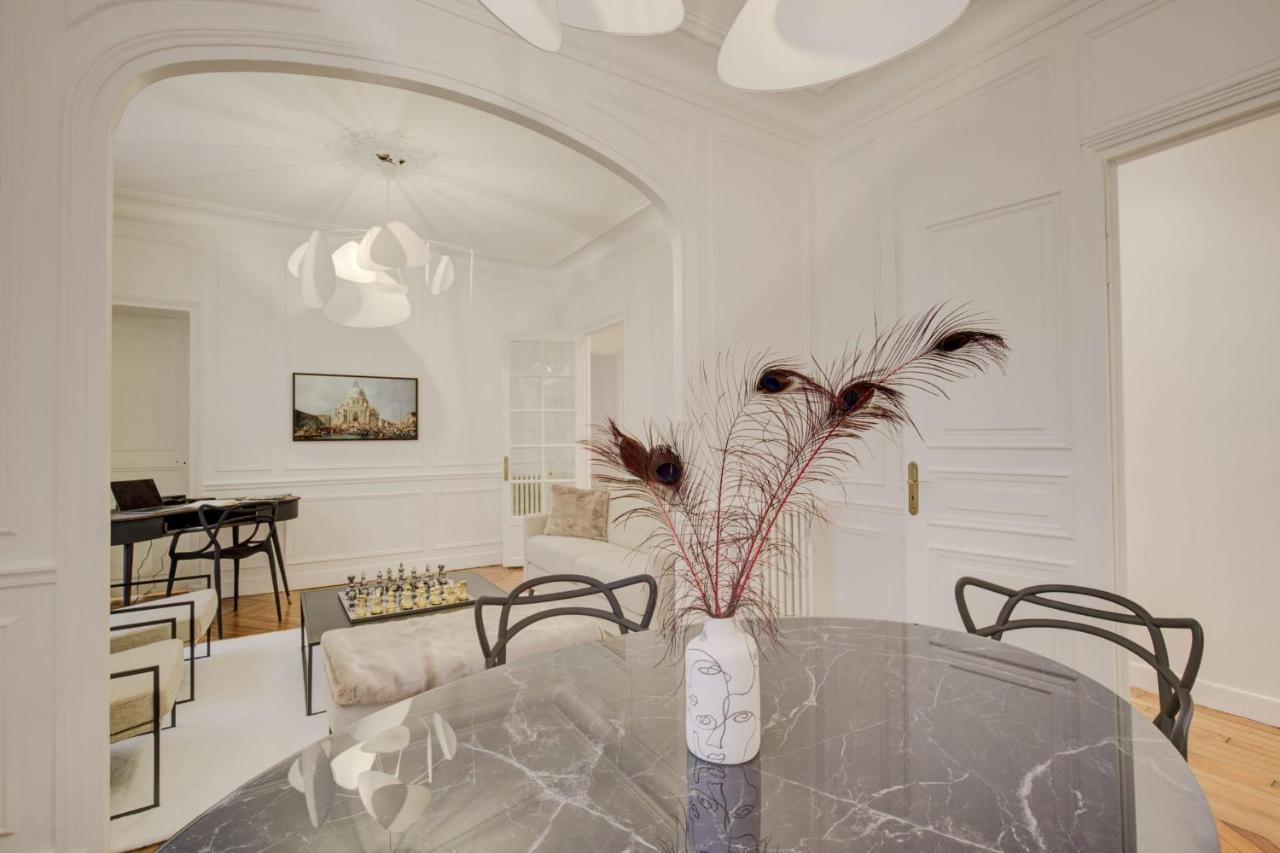 Le Parisien Chic Et Contemporain Appartement Paris