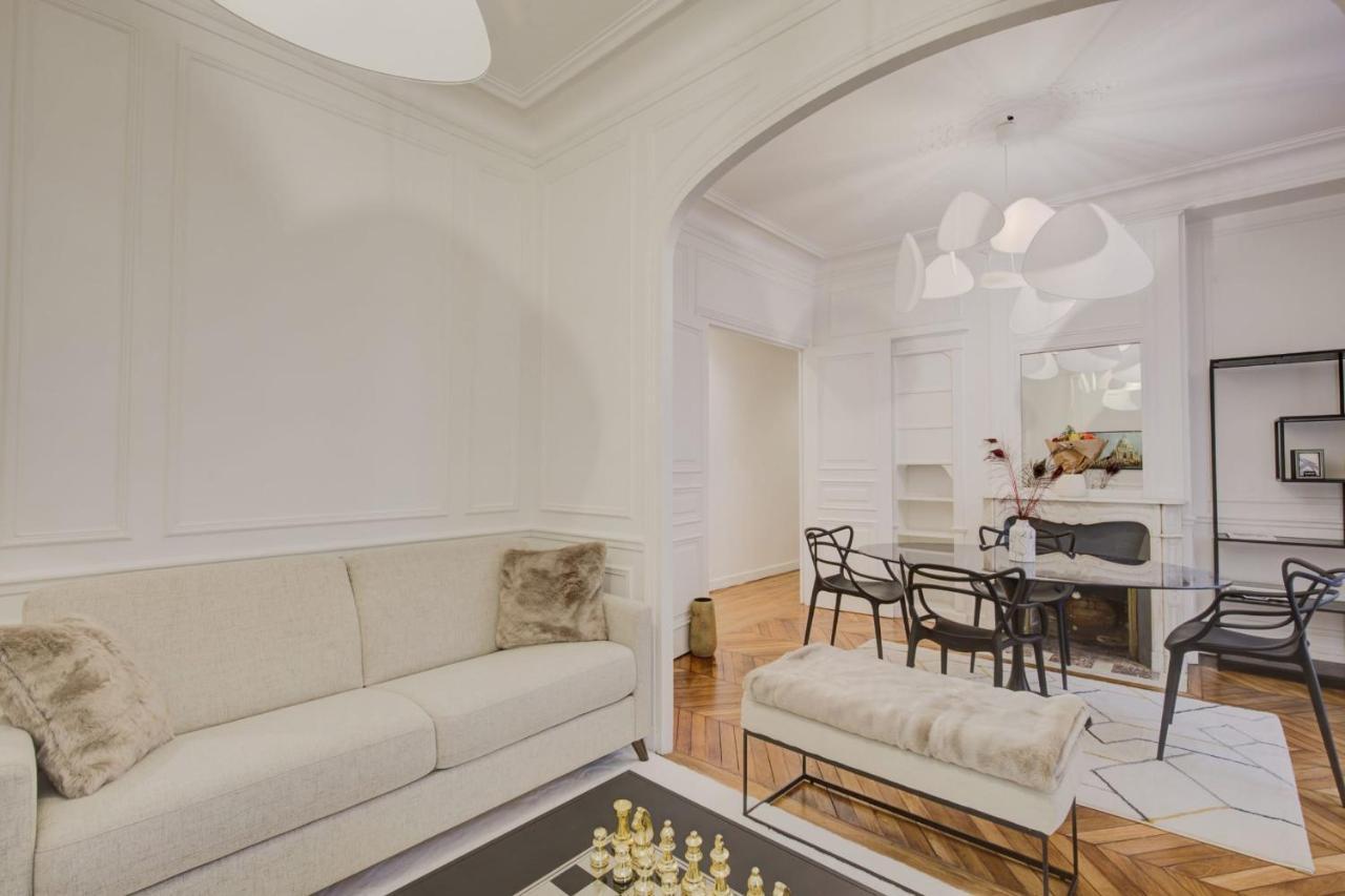 Le Parisien Chic Et Contemporain Appartement